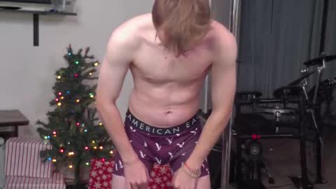 Snapshot of mattcashxxx chatting on December 5, 2:09 am Matt Cash online show from December 5, 2:09 am