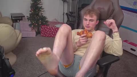 Snapshot of mattcashxxx chatting on December 11, 2:09 am Matt Cash online show from December 11, 2:09 am