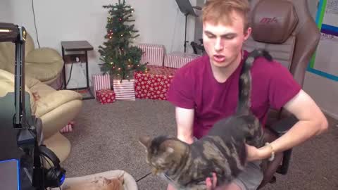 Snapshot of mattcashxxx chatting on December 12, 2:04 am Matt Cash online show from December 12, 2:04 am