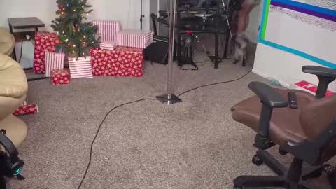 Snapshot of mattcashxxx chatting on December 14, 2:12 am Matt Cash online show from December 14, 2:12 am