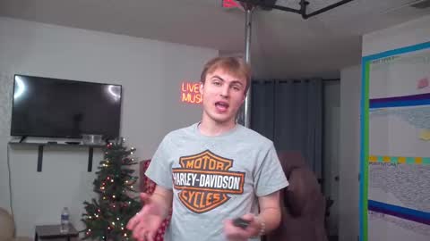 Snapshot of mattcashxxx chatting on December 25, 2:03 am Matt Cash online show from December 25, 2:03 am