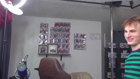 Snapshot of mattcashxxx chatting on March 2, 2:08 am Matt Cash online show from March 2, 2:08 am