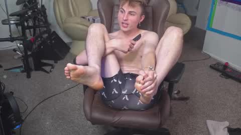 Snapshot of mattcashxxx chatting on March 9, 2:07 am Matt Cash online show from March 9, 2:07 am