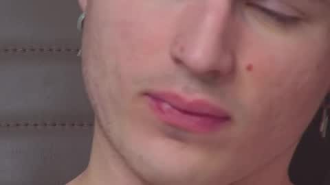 Snapshot of mattcashxxx chatting on March 9, 4:11 pm Matt Cash online show from March 9, 4:11 pm