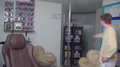 Snapshot of mattcashxxx chatting on March 10, 1:12 am Matt Cash online show from March 10, 1:12 am