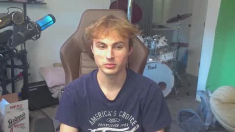 Snapshot of mattcashxxx chatting on September 11, 1:17 am Matt Cash online show from September 11, 1:17 am