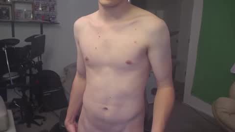 Snapshot of mattcashxxx chatting on September 18, 1:18 am Matt Cash online show from September 18, 1:18 am