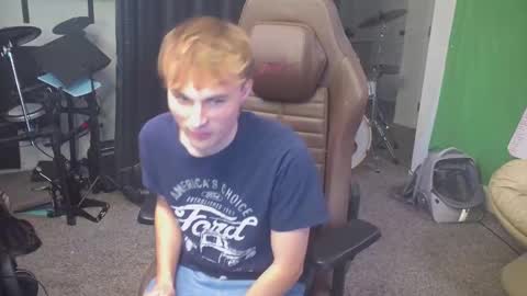 Snapshot of mattcashxxx chatting on September 21, 1:18 am Matt Cash online show from September 21, 1:18 am