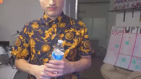 Snapshot of mattcashxxx chatting on October 10, 1:04 am Matt Cash online show from October 10, 1:04 am