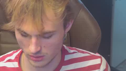 Snapshot of mattcashxxx chatting on November 6, 2:12 am Matt Cash online show from November 6, 2:12 am