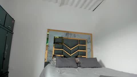 Snapshot of mattdevon chatting on October 3, 5:10 pm Matt online show from October 3, 5:10 pm