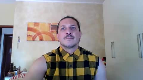Snapshot of matteushh87 chatting on April 28, 8:30 am matteushh87 online show from April 28, 8:30 am