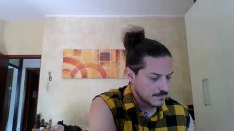 Snapshot of matteushh87 chatting on May 11, 9:04 am matteushh87 online show from May 11, 9:04 am