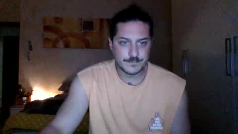 Snapshot of matteushh87 chatting on May 11, 7:00 pm matteushh87 online show from May 11, 7:00 pm