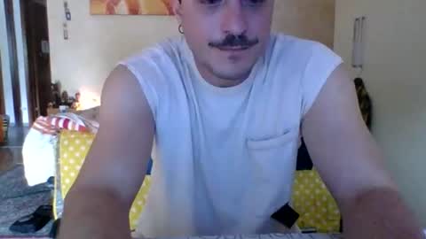 Snapshot of matteushh87 chatting on May 15, 8:21 am matteushh87 online show from May 15, 8:21 am