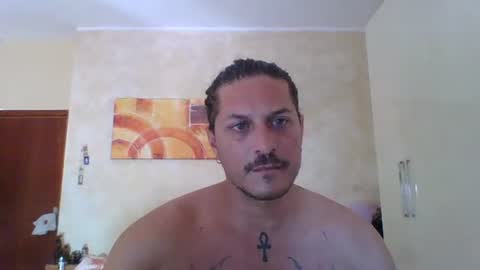 Snapshot of matteushh87 chatting on August 4, 8:28 am matteushh87 online show from August 4, 8:28 am