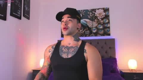 Snapshot of matthew_colee chatting on June 7, 2:27 am Matthew INDEPENDENT MODEL online show from June 7, 2:27 am