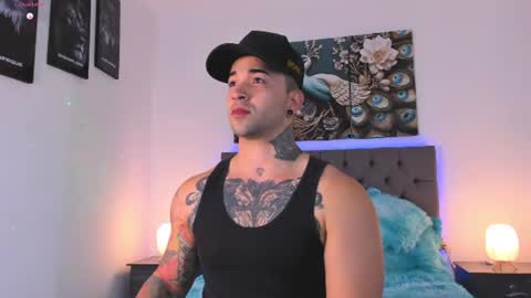 Snapshot of matthew_colee chatting on June 20, 3:20 am Matthew INDEPENDENT MODEL online show from June 20, 3:20 am