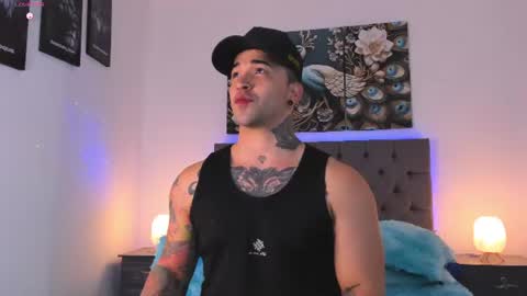 Snapshot of matthew_colee chatting on July 7, 6:47 am Matthew INDEPENDENT MODEL online show from July 7, 6:47 am
