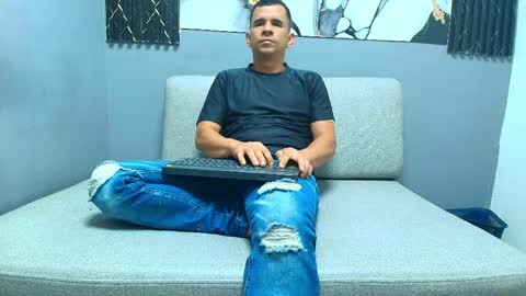 Snapshot of matthew_white2 chatting on May 5, 7:22 pm Matthew online show from May 5, 7:22 pm