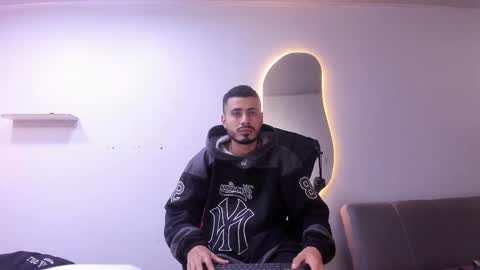 Matthew online show from February 3, 2:53 am