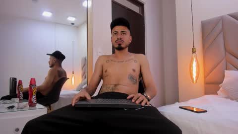 Matthew online show from March 13, 8:15 pm