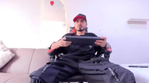 Matthew online show from March 15, 8:59 pm