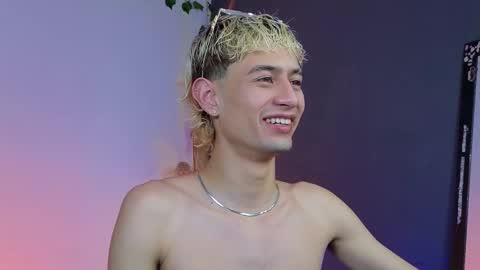 mattias     online show from December 5, 4:32 am