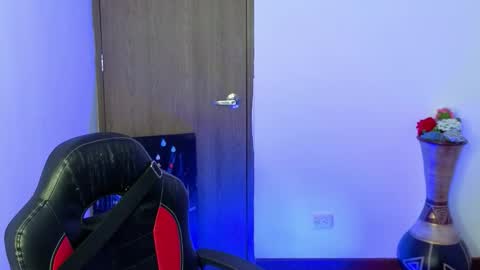 mattias     online show from March 29, 5:07 am