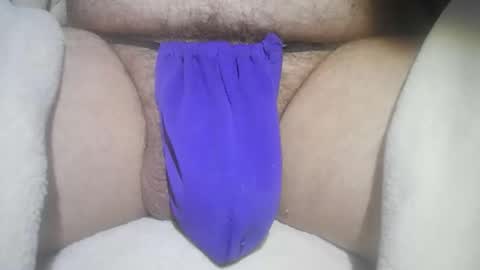 Snapshot of mattty13 chatting on April 14, 3:29 pm Hairy Bud online show from April 14, 3:29 pm