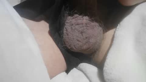 Snapshot of mattty13 chatting on May 15, 6:04 pm Hairy Bud online show from May 15, 6:04 pm
