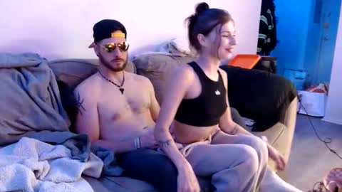 Snapshot of mattxxxceptional chatting on October 21, 6:25 am mattxxxceptional online show from October 21, 6:25 am