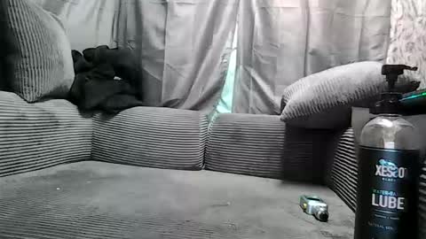 Snapshot of mattysfunroom chatting on May 16, 2:19 am Mattysfunroom online show from May 16, 2:19 am