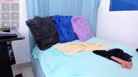 Snapshot of mature_beautiful chatting on June 11, 4:54 am Lucy online show from June 11, 4:54 am