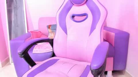 call me mommy online show from September 10, 4:07 pm