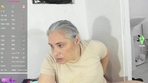 Snapshot of mature_gold1 chatting on May 15, 12:12 pm danna mature online show from May 15, 12:12 pm