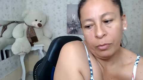 Snapshot of mature_martina_ chatting on May 10, 11:15 am Martina online show from May 10, 11:15 am