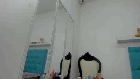 Snapshot of mature_sexylove chatting on March 10, 3:45 am mature_sexylove online show from March 10, 3:45 am