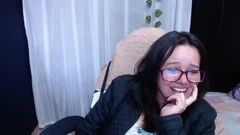 Snapshot of mature_wolf chatting on January 9, 3:55 pm Sonia online show from January 9, 3:55 pm