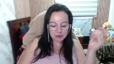 Snapshot of mature_wolf chatting on April 27, 2:48 pm Sonia online show from April 27, 2:48 pm