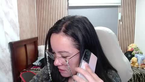 Snapshot of mature_wolf chatting on May 2, 4:56 pm Sonia online show from May 2, 4:56 pm