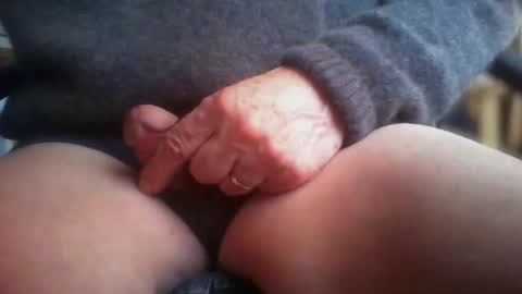 Maturedaddi online show from February 11, 11:04 am