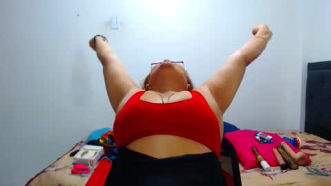 Snapshot of maturehot649 chatting on September 12, 2:28 pm maturehot649 online show from September 12, 2:28 pm