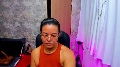 Snapshot of maturepure_ chatting on April 26, 8:06 pm maturepure_ online show from April 26, 8:06 pm