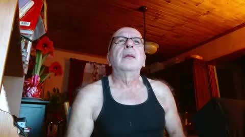 Maurice online show from January 4, 10:49 am