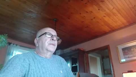 Maurice online show from April 4, 10:46 am