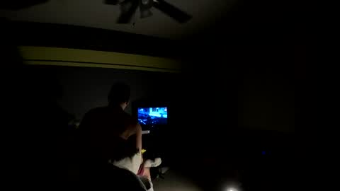 mauricescott online show from April 10, 2:39 am