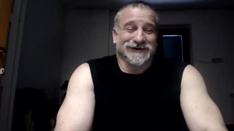 Snapshot of mauro1971 chatting on April 21, 10:54 am mauro1971 online show from April 21, 10:54 am