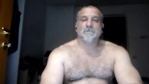 Snapshot of mauro1971 chatting on April 22, 1:08 am mauro1971 online show from April 22, 1:08 am