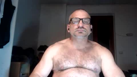 Snapshot of mauro1971 chatting on April 29, 2:59 am mauro1971 online show from April 29, 2:59 am